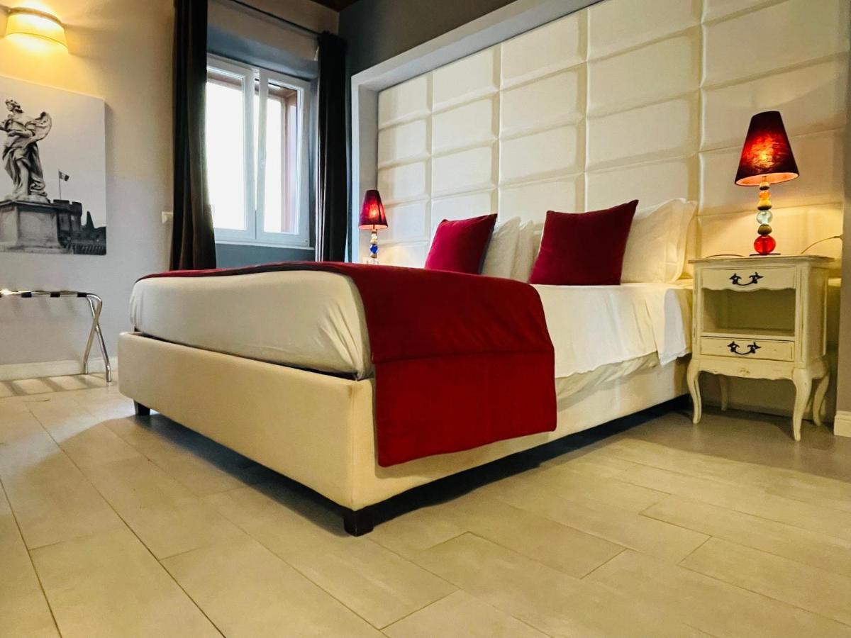 Pensionat Town House Spagna- Luxury With Jacuzzi Bath Rom