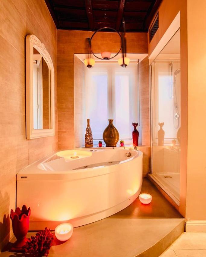 Town House Spagna- Luxury With Jacuzzi Bath Pensionat *