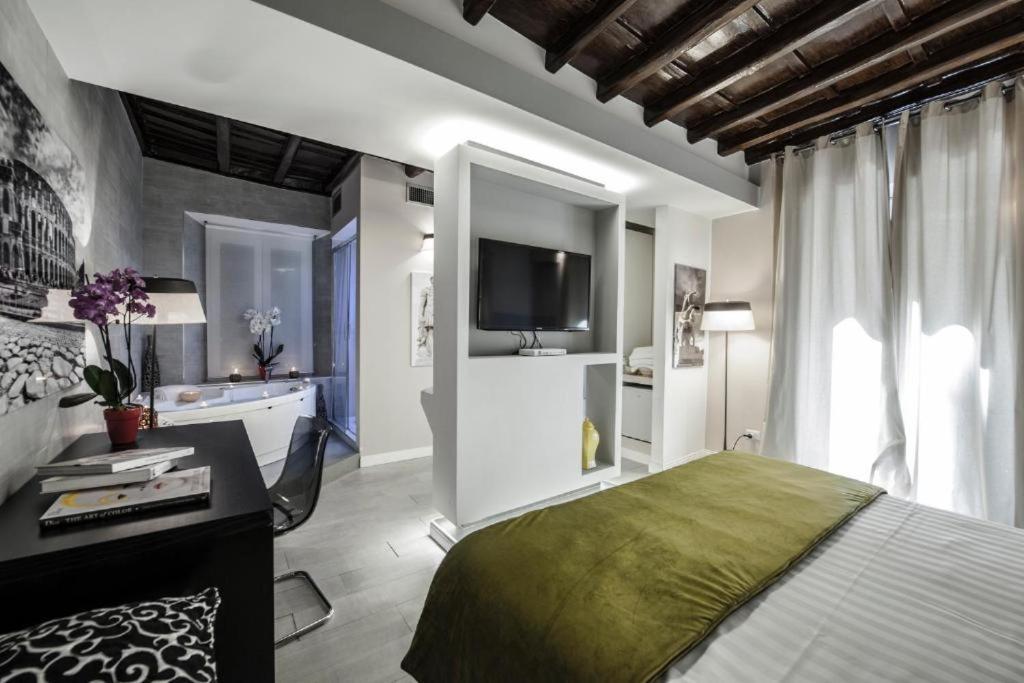Pensionat Town House Spagna- Luxury With Jacuzzi Bath Rom
