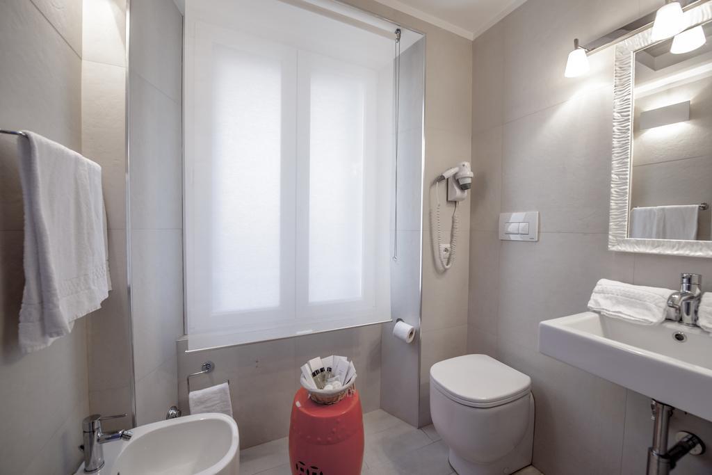 Town House Spagna- Luxury With Jacuzzi Bath Rom